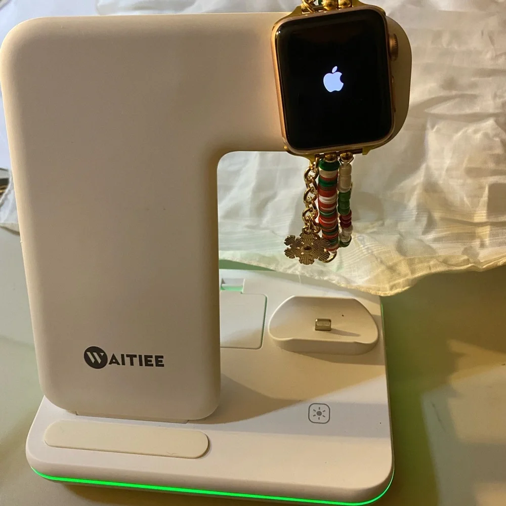 WAITIEE WIRELESS CHARGER 3 IN 1, 15W FAST CHARGING STATION APPLE WATCH - WHITE